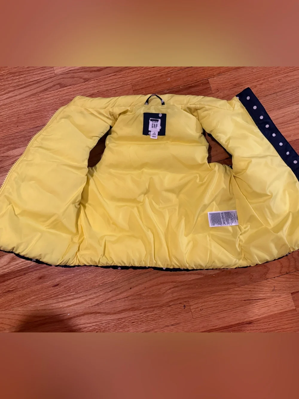 Gap puffer vest
